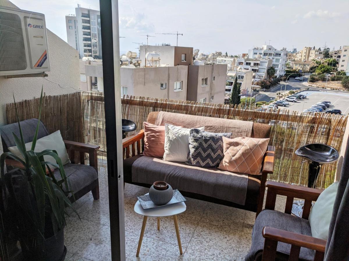 Fantastic 1 Bed Apartment By The Sea Opposite 4 Seasons Limisso Esterno foto