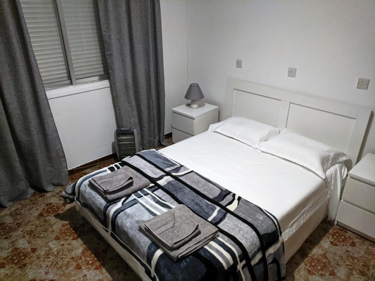 Fantastic 1 Bed Apartment By The Sea Opposite 4 Seasons Limisso Esterno foto