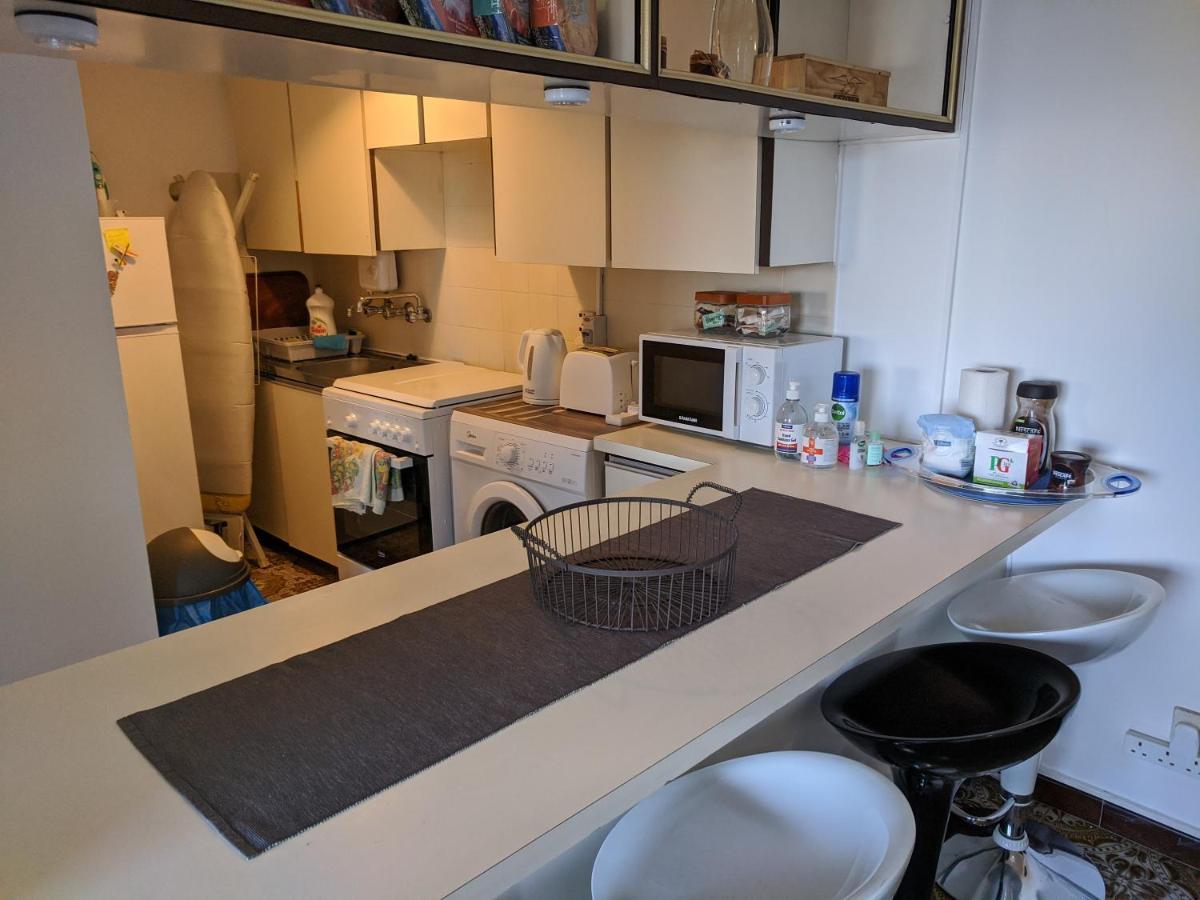 Fantastic 1 Bed Apartment By The Sea Opposite 4 Seasons Limisso Esterno foto