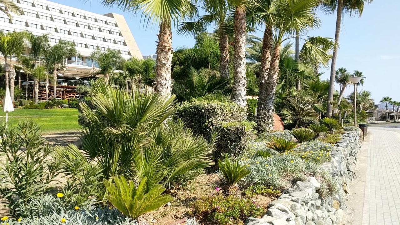 Fantastic 1 Bed Apartment By The Sea Opposite 4 Seasons Limisso Esterno foto